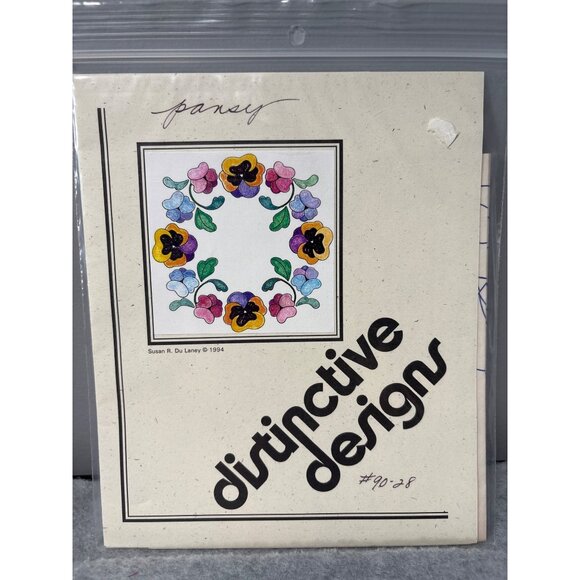 Pansy Quilting Appliqué Pattern by Distinctive Designs 1994 Full-Size For 12"x12 - Picture 1 of 5